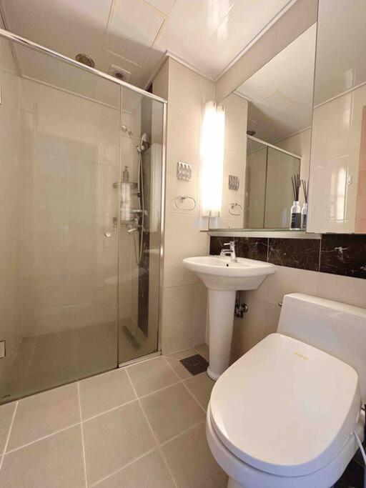 Elegant In Seoul's Vibrant Core! Appartement